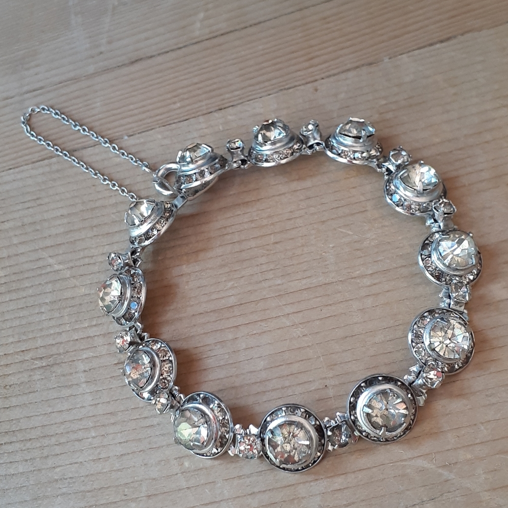 VINTAGE VICTORIAN STYLE STERLING SILVER BRACELET